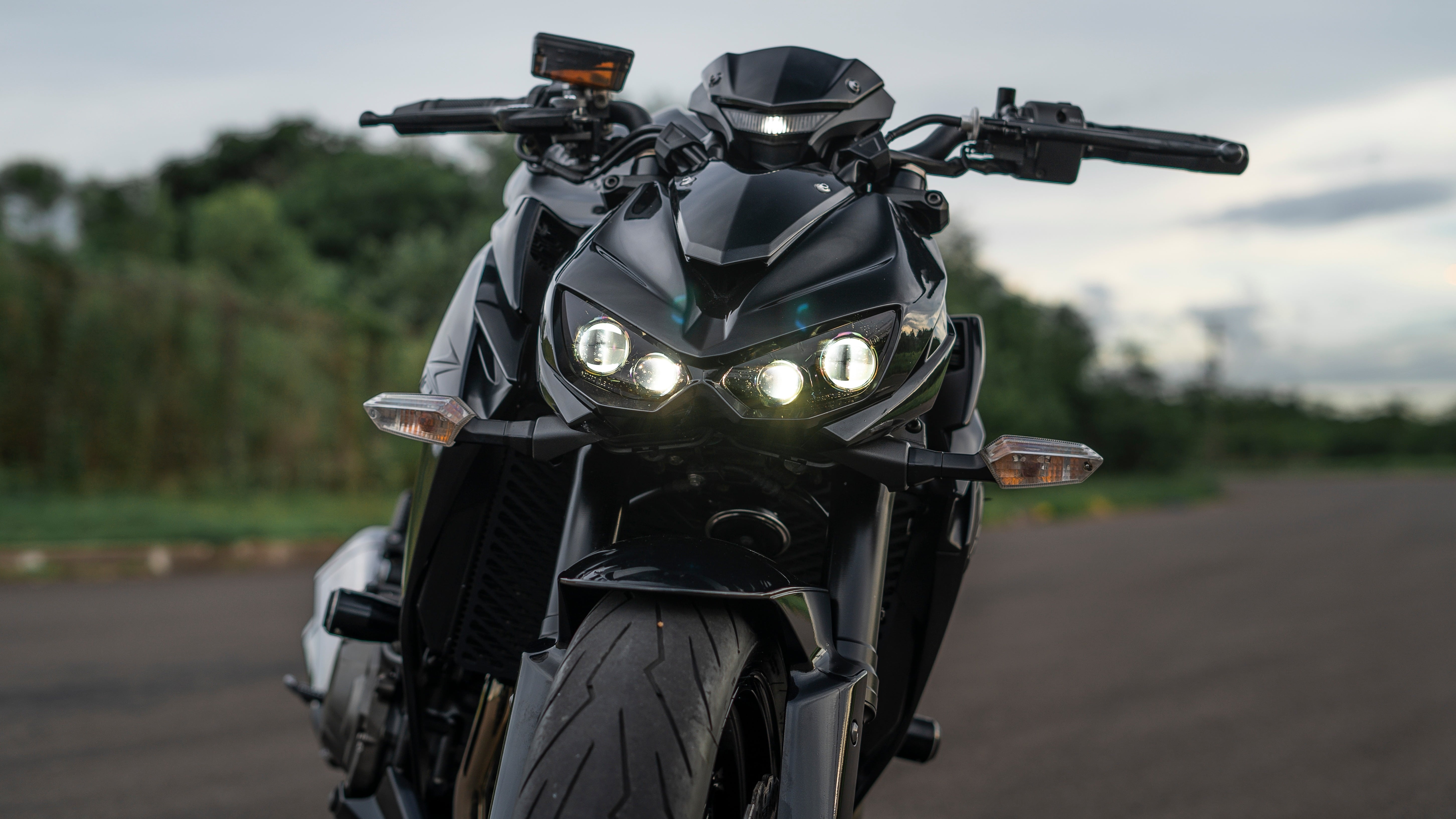 KAWASAKI Z1000 + 25K 